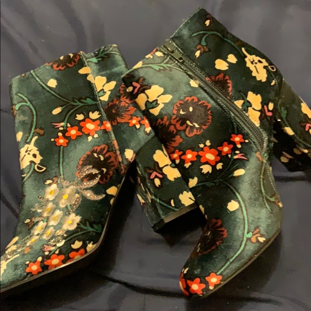 Green velvet Ankle boots